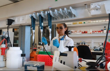STUDENT IN LAB